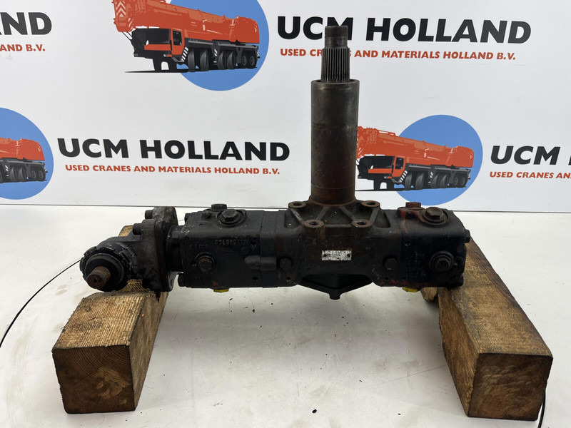 Krupp 70 GMT/AT steering box - Colonne de direction pour Grue: photos 1 Krupp 70 GMT/AT steering box - Colonne de direction pour Grue: photos 1