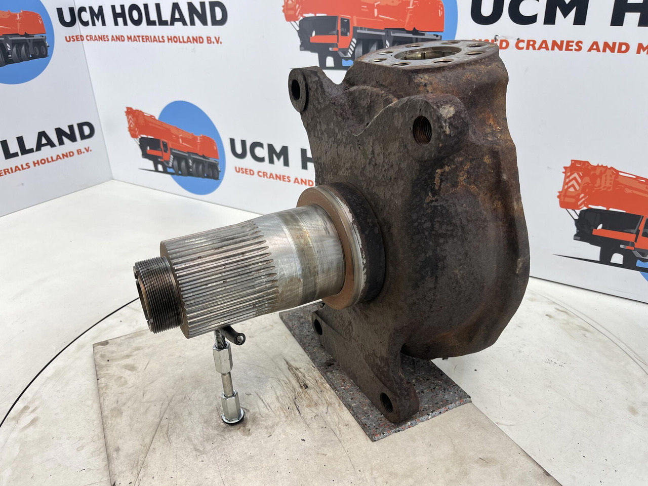 Krupp 70 GMT Steering knuckle axle 2 - Fusée d'essieu pour Grue mobile: photos 1 Krupp 70 GMT Steering knuckle axle 2 - Fusée d'essieu pour Grue mobile: photos 1