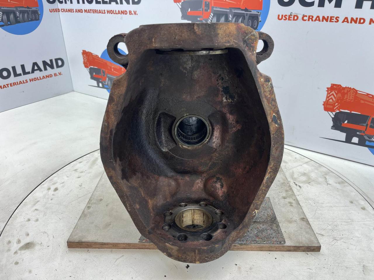 Krupp 70 GMT Steering knuckle axle 2 - Fusée d'essieu pour Grue mobile: photos 5 Krupp 70 GMT Steering knuckle axle 2 - Fusée d'essieu pour Grue mobile: photos 5