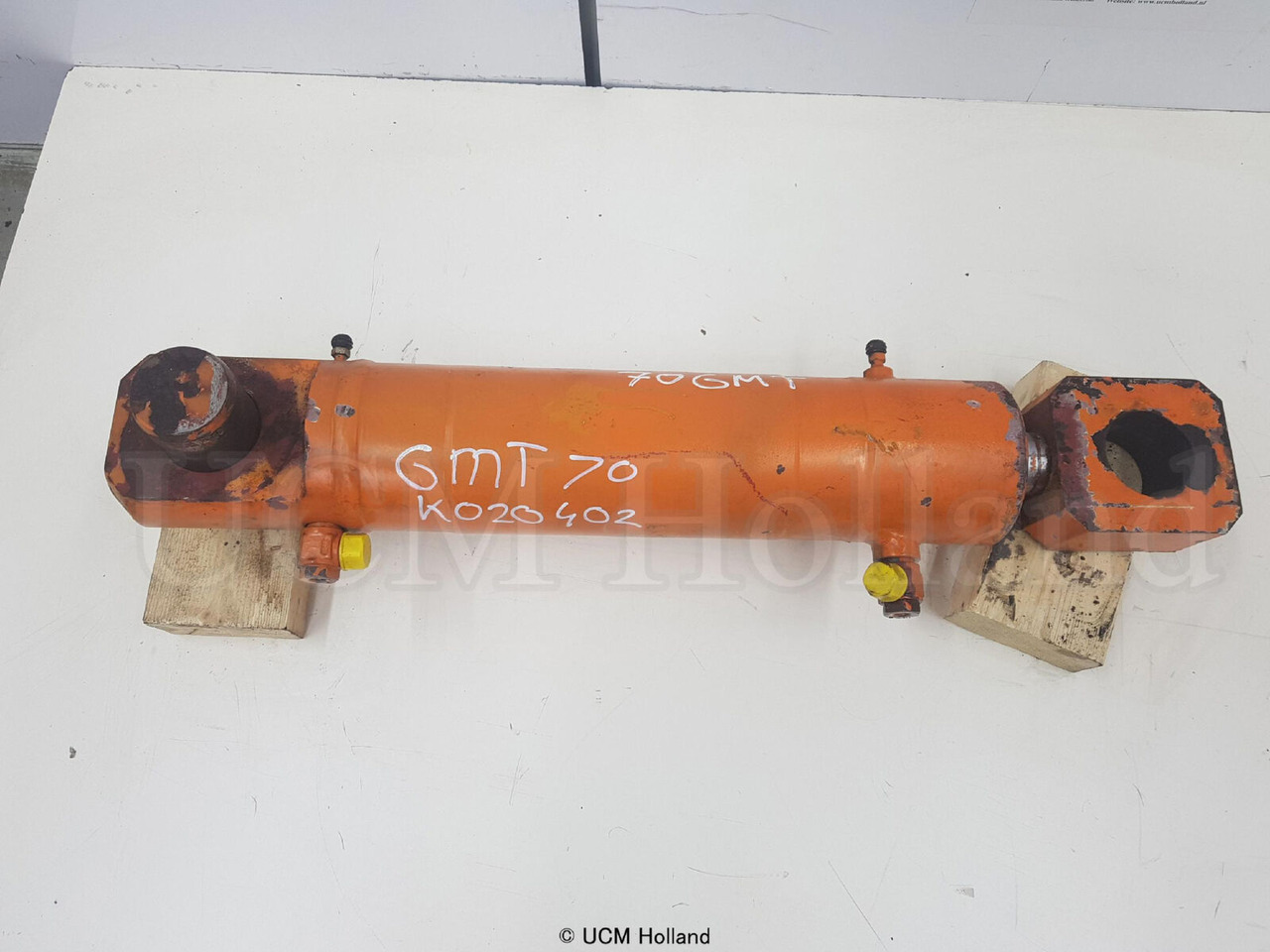 Krupp 70 GMT counterweight cylinder - Vérin hydraulique pour Grue mobile: photos 1 Krupp 70 GMT counterweight cylinder - Vérin hydraulique pour Grue mobile: photos 1