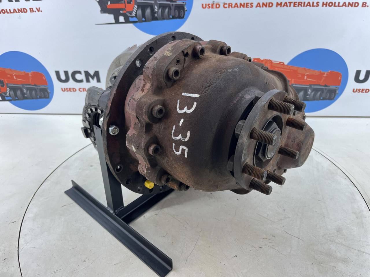 Krupp 70 GMT mid differential 13x35 axle 2 - Différentiel pour Grue mobile: photos 3 Krupp 70 GMT mid differential 13x35 axle 2 - Différentiel pour Grue mobile: photos 3