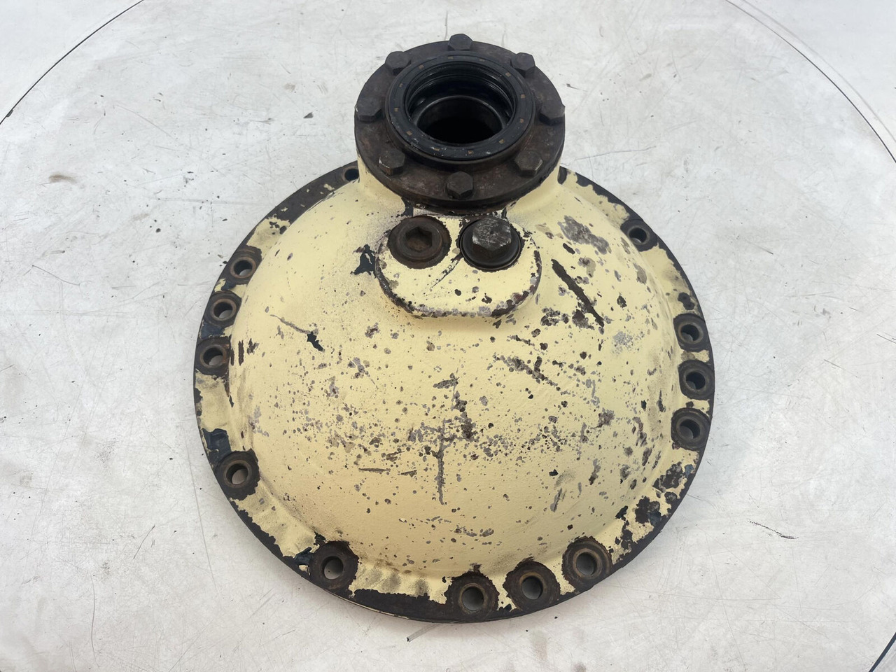 Krupp 70 GMT mid differential 13x35 axle 2 - Différentiel pour Grue mobile: photos 5 Krupp 70 GMT mid differential 13x35 axle 2 - Différentiel pour Grue mobile: photos 5
