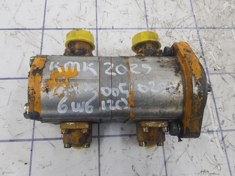 Krupp KMK 2025 dual gear pump - Pompe hydraulique pour Grue: photos 5 Krupp KMK 2025 dual gear pump - Pompe hydraulique pour Grue: photos 5