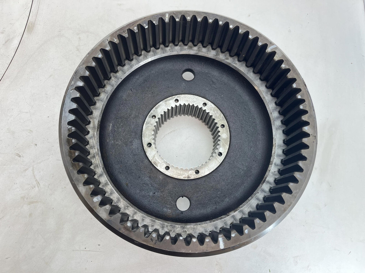 Krupp KMK 3050 planetary gear 12-23-60-34-3pl-H135-46 - Moteur de translation pour Grue mobile: photos 5 Krupp KMK 3050 planetary gear 12-23-60-34-3pl-H135-46 - Moteur de translation pour Grue mobile: photos 5