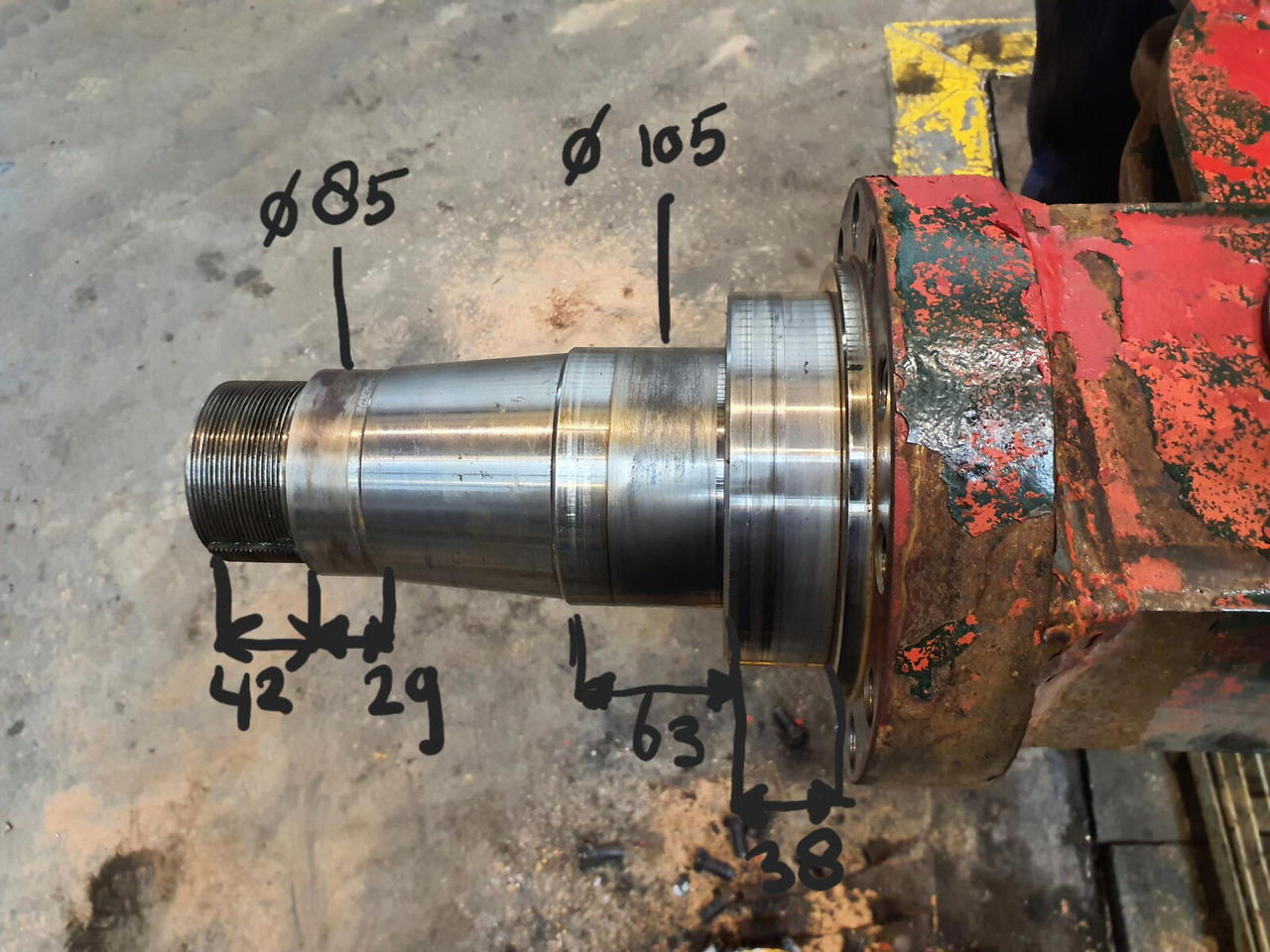 Krupp KMK 5100 axle 3 housing - Essieu et pièces pour Grue mobile: photos 5 Krupp KMK 5100 axle 3 housing - Essieu et pièces pour Grue mobile: photos 5