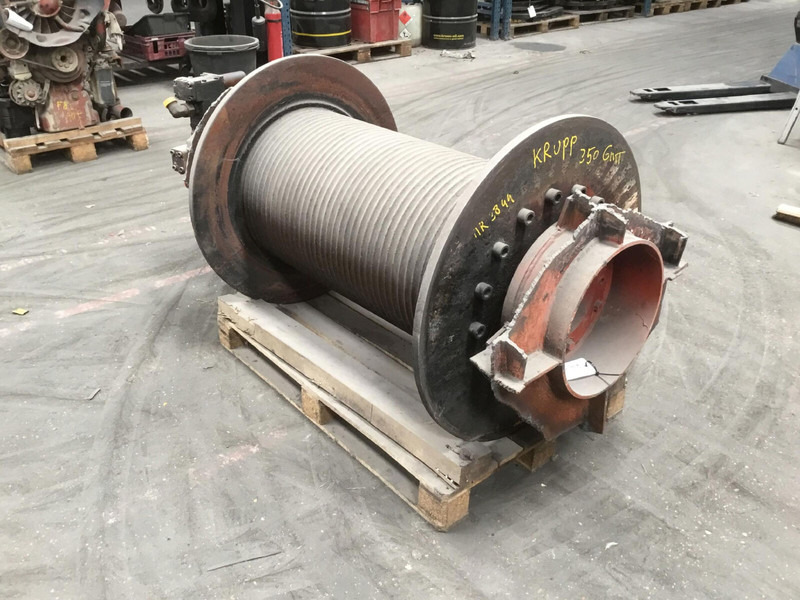 Grue auxiliaire Krupp KMK 8350 winch: photos 1