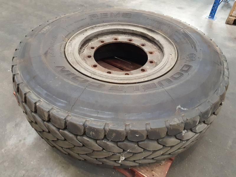 Krupp Wheel 385/95R25 12 5.4 3p - Pneus et jantes pour Grue: photos 2 Krupp Wheel 385/95R25 12 5.4 3p - Pneus et jantes pour Grue: photos 2