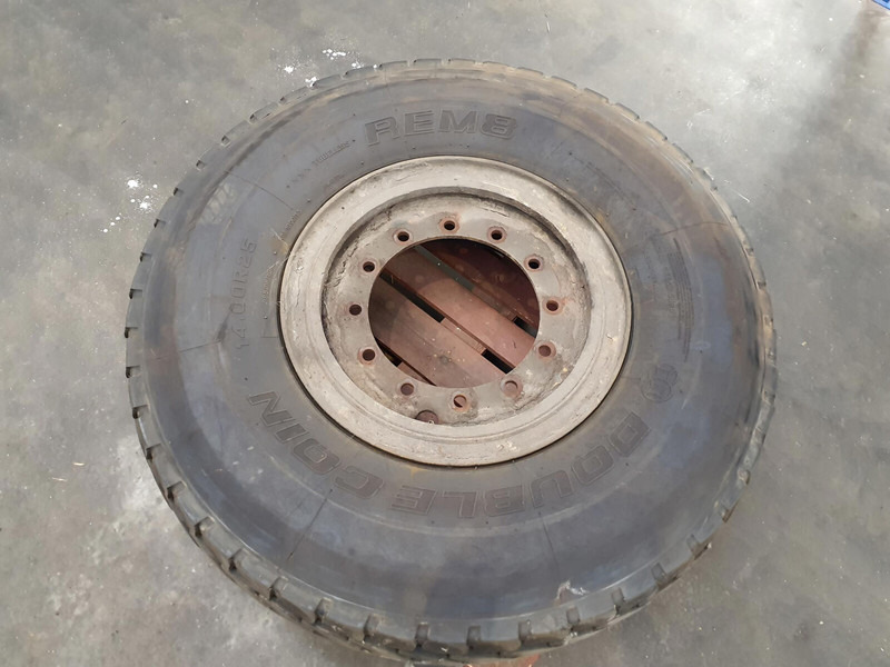 Krupp Wheel 385/95R25 12 5.4 3p - Pneus et jantes pour Grue: photos 1 Krupp Wheel 385/95R25 12 5.4 3p - Pneus et jantes pour Grue: photos 1