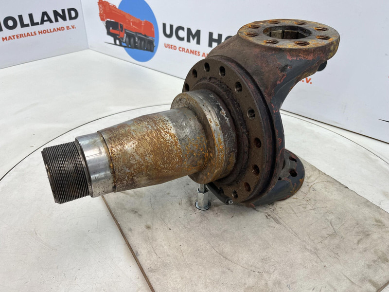 Liebherr LT 1090 Steering knuckle 16 holes - Fusée d'essieu pour Grue: photos 1 Liebherr LT 1090 Steering knuckle 16 holes - Fusée d'essieu pour Grue: photos 1