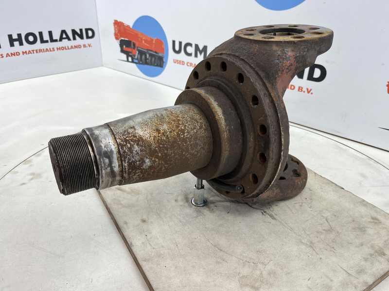 Liebherr LT 1090 Steering knuckle 16 holes - Fusée d'essieu pour Grue: photos 1 Liebherr LT 1090 Steering knuckle 16 holes - Fusée d'essieu pour Grue: photos 1