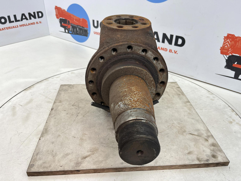 Liebherr LT 1090 Steering knuckle 16 holes - Fusée d'essieu pour Grue: photos 2 Liebherr LT 1090 Steering knuckle 16 holes - Fusée d'essieu pour Grue: photos 2