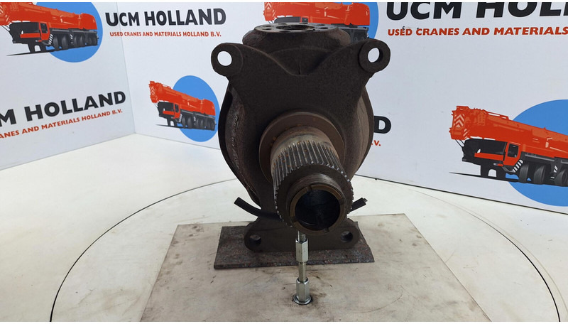 Liebherr LTM 1030 Steering knuckle axle 1 - Fusée d'essieu pour Grue: photos 2 Liebherr LTM 1030 Steering knuckle axle 1 - Fusée d'essieu pour Grue: photos 2
