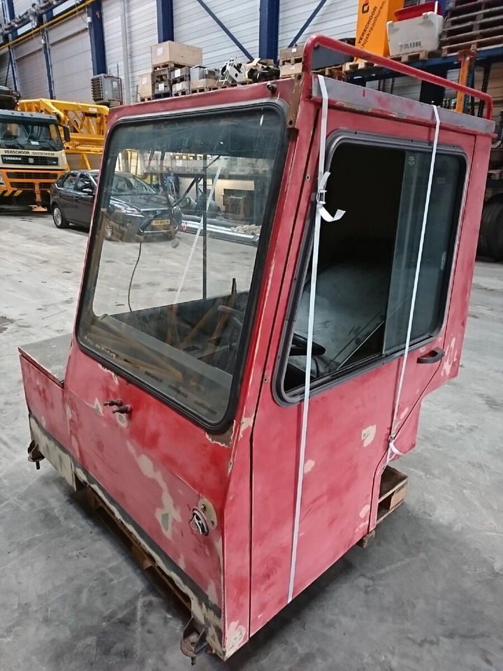 Liebherr LTM 1035 lower cabin - Cabine pour Grue mobile: photos 2 Liebherr LTM 1035 lower cabin - Cabine pour Grue mobile: photos 2
