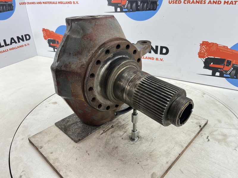 Liebherr LTM 1050-1 steering knuckle 16 holes axle 3 left - Fusée d'essieu pour Grue: photos 3 Liebherr LTM 1050-1 steering knuckle 16 holes axle 3 left - Fusée d'essieu pour Grue: photos 3