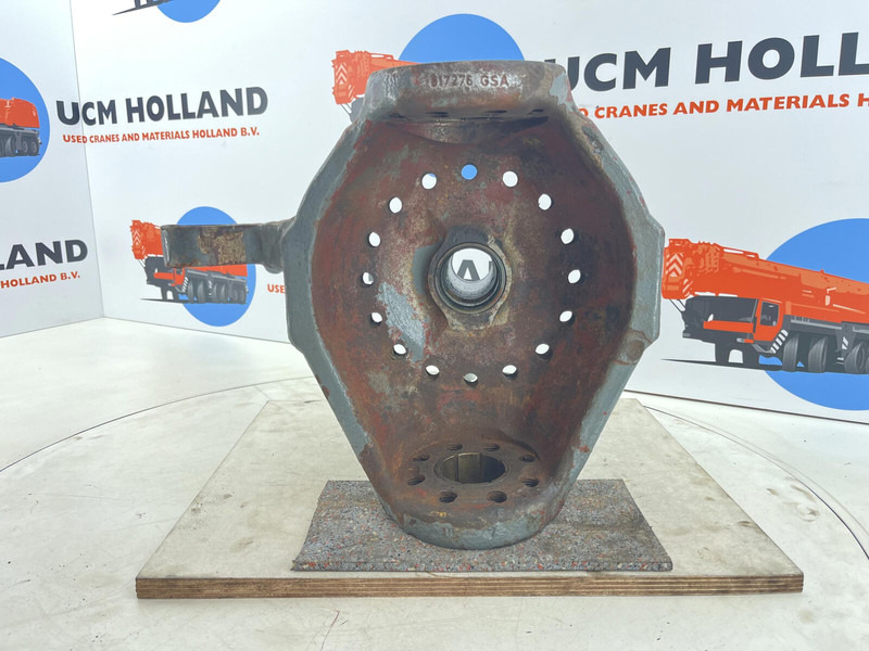 Liebherr LTM 1050-1 steering knuckle 16 holes axle 3 left - Fusée d'essieu pour Grue: photos 5 Liebherr LTM 1050-1 steering knuckle 16 holes axle 3 left - Fusée d'essieu pour Grue: photos 5