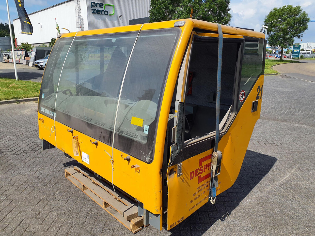 Liebherr LTM 1060-2 lower cabin - Cabine pour Grue mobile: photos 5 Liebherr LTM 1060-2 lower cabin - Cabine pour Grue mobile: photos 5