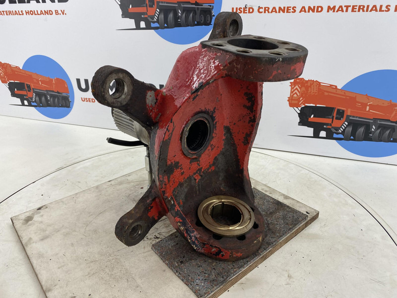 Liebherr LTM 1060 Steering knuckle axle 1 and 2 - Fusée d'essieu pour Grue: photos 4 Liebherr LTM 1060 Steering knuckle axle 1 and 2 - Fusée d'essieu pour Grue: photos 4
