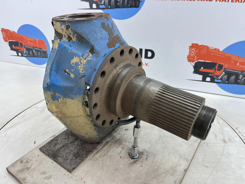 Liebherr LTM 1070 Steering knuckle 16 holes axle 4 - Fusée d'essieu pour Grue: photos 3 Liebherr LTM 1070 Steering knuckle 16 holes axle 4 - Fusée d'essieu pour Grue: photos 3