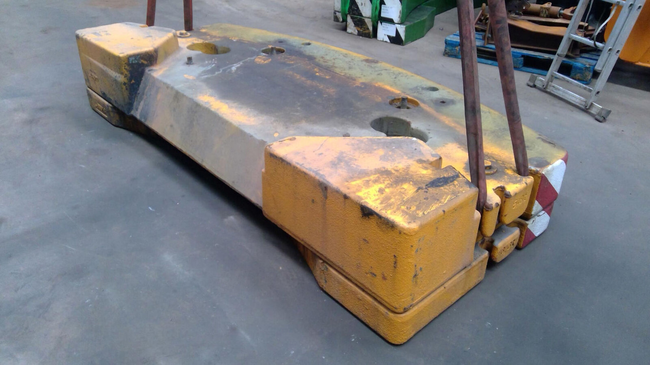 Liebherr LTM 1080-1 counterweight 5,8 ton - Contrepoids pour Grue mobile: photos 4 Liebherr LTM 1080-1 counterweight 5,8 ton - Contrepoids pour Grue mobile: photos 4