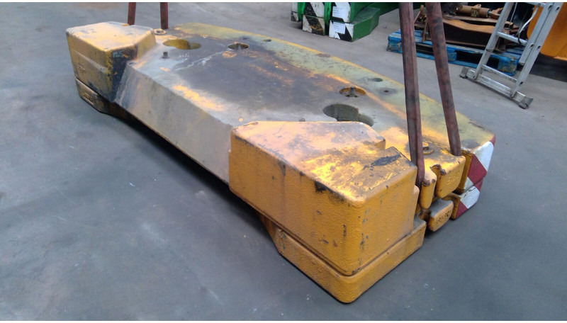Liebherr LTM 1080-1 counterweight 5,8 ton - Contrepoids pour Engins de chantier: photos 4 Liebherr LTM 1080-1 counterweight 5,8 ton - Contrepoids pour Engins de chantier: photos 4