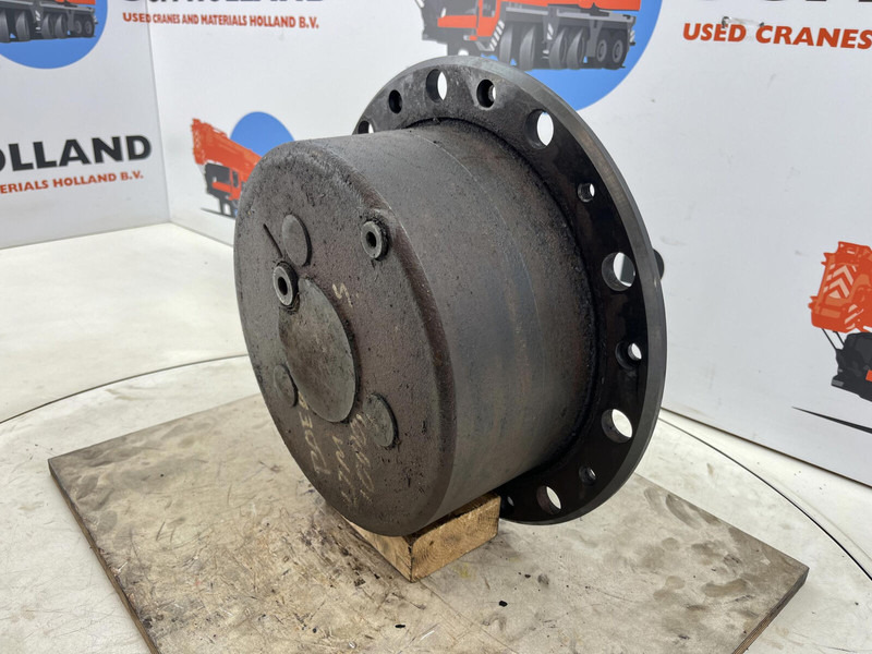 Liebherr LTM 1080/1 planetary gear 22-25-74-40-3pl-H135-46 - Suspension pour Grue: photos 2 Liebherr LTM 1080/1 planetary gear 22-25-74-40-3pl-H135-46 - Suspension pour Grue: photos 2