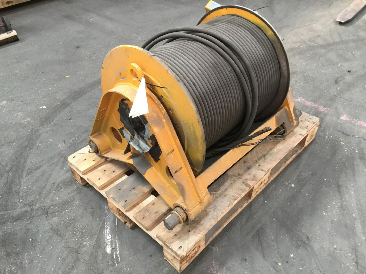 Liebherr LTM 1080-1 winch - Treuil pour Grue mobile: photos 2 Liebherr LTM 1080-1 winch - Treuil pour Grue mobile: photos 2