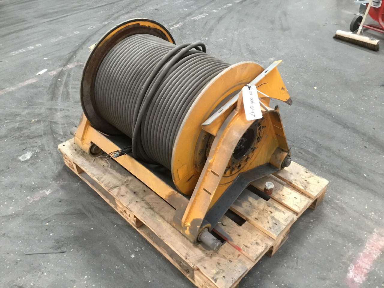 Liebherr LTM 1080-1 winch - Treuil pour Grue mobile: photos 1 Liebherr LTM 1080-1 winch - Treuil pour Grue mobile: photos 1