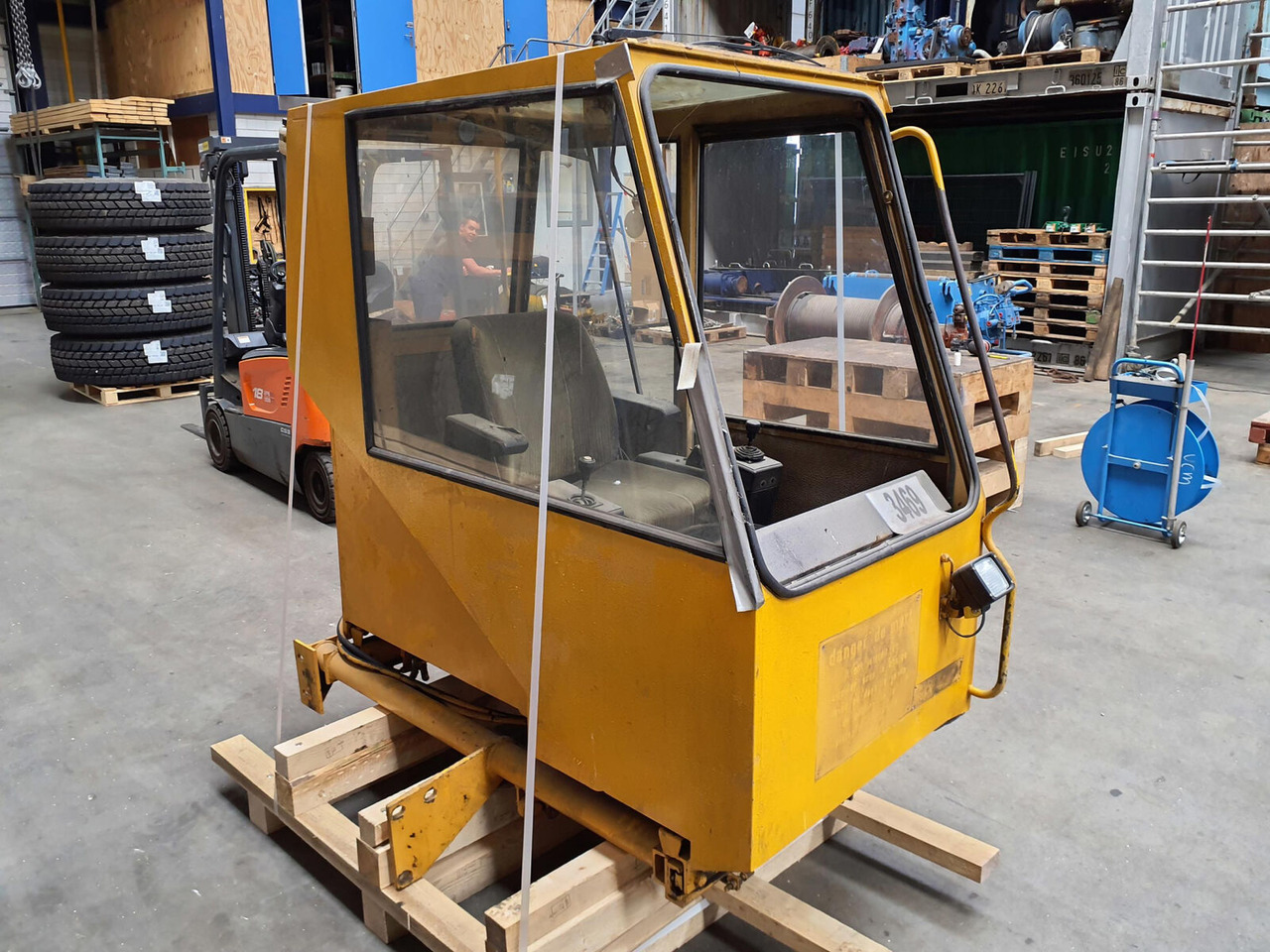 Liebherr LTM 1140 upper cabin - Cabine pour Grue mobile: photos 3 Liebherr LTM 1140 upper cabin - Cabine pour Grue mobile: photos 3