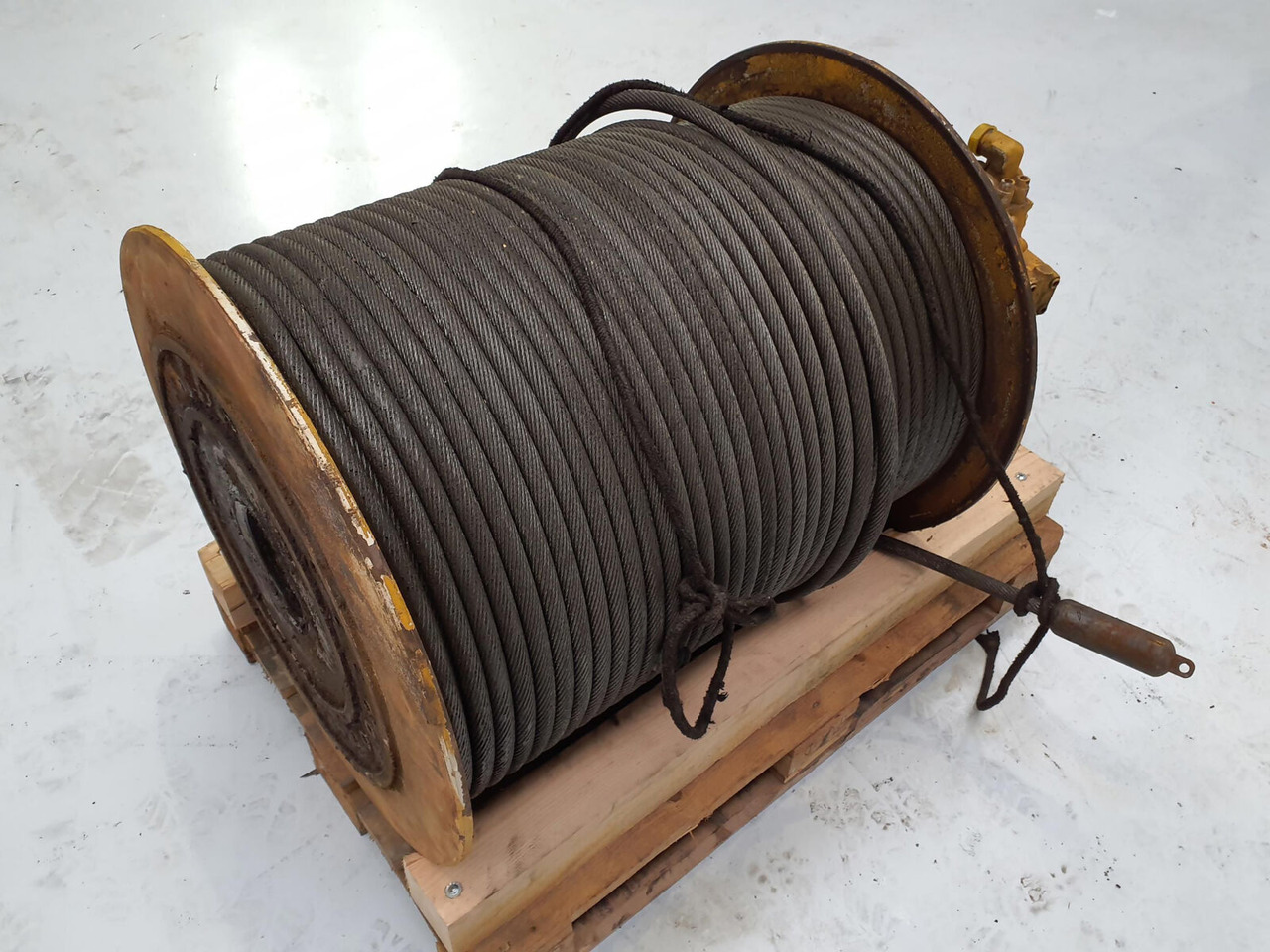Liebherr LTM 1160-2 complete 1e winch - Treuil pour Grue mobile: photos 4 Liebherr LTM 1160-2 complete 1e winch - Treuil pour Grue mobile: photos 4