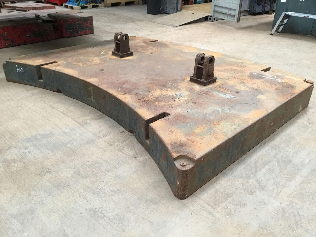 Liebherr LTM 1160 counterweight 12,0 ton - Contrepoids pour Grue mobile: photos 4 Liebherr LTM 1160 counterweight 12,0 ton - Contrepoids pour Grue mobile: photos 4