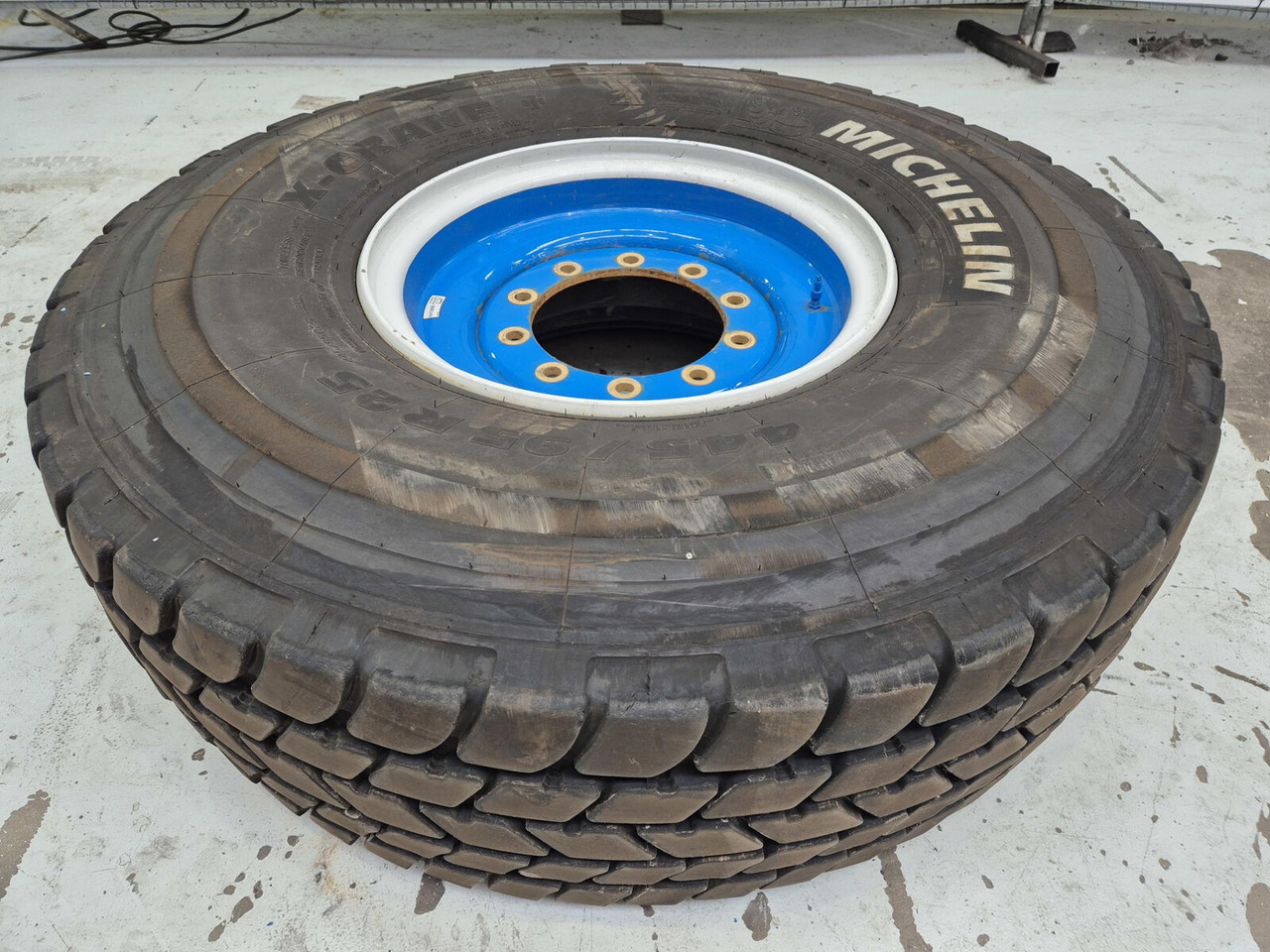 Liebherr Wheel 445/95R25 10 12 1p - Roue complète: photos 1 Liebherr Wheel 445/95R25 10 12 1p - Roue complète: photos 1