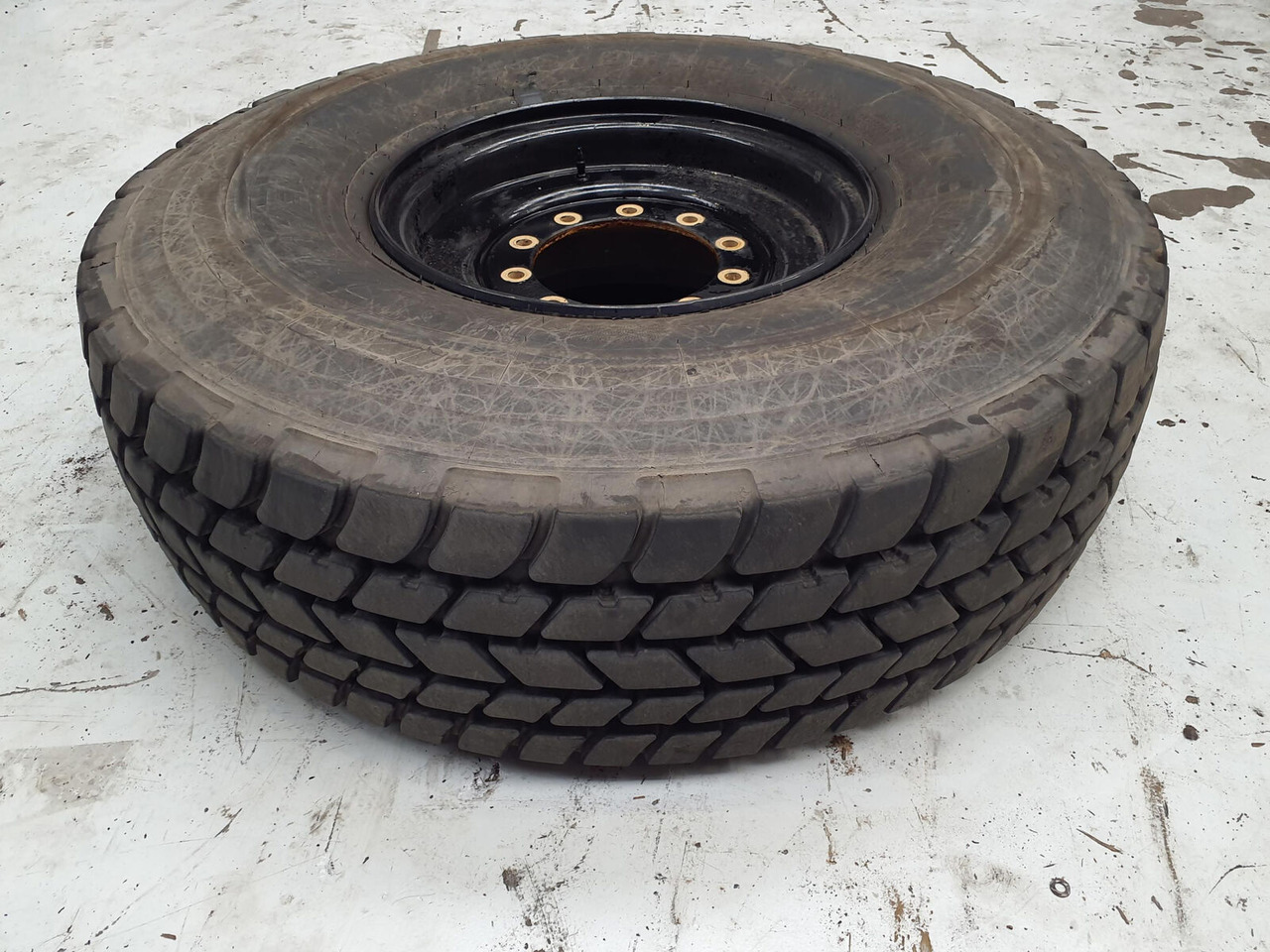 Liebherr Wheel 445/95R25 10 12 1p - Roue complète: photos 1 Liebherr Wheel 445/95R25 10 12 1p - Roue complète: photos 1