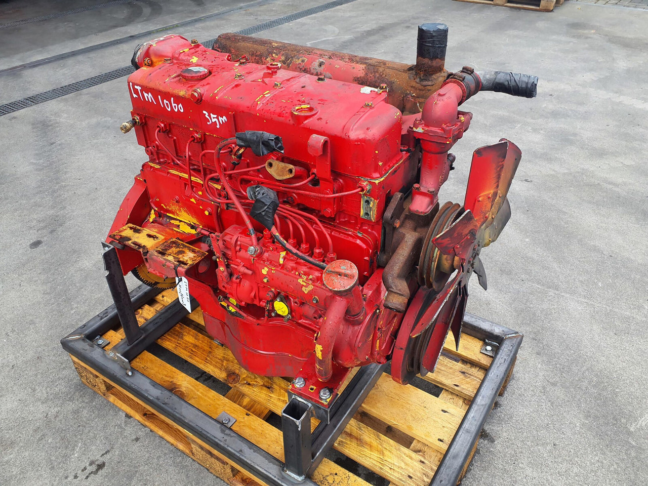 Mercedes-Benz LTM 1060 engine Mercedes OM 352 - Moteur pour Grue mobile: photos 1 Mercedes-Benz LTM 1060 engine Mercedes OM 352 - Moteur pour Grue mobile: photos 1