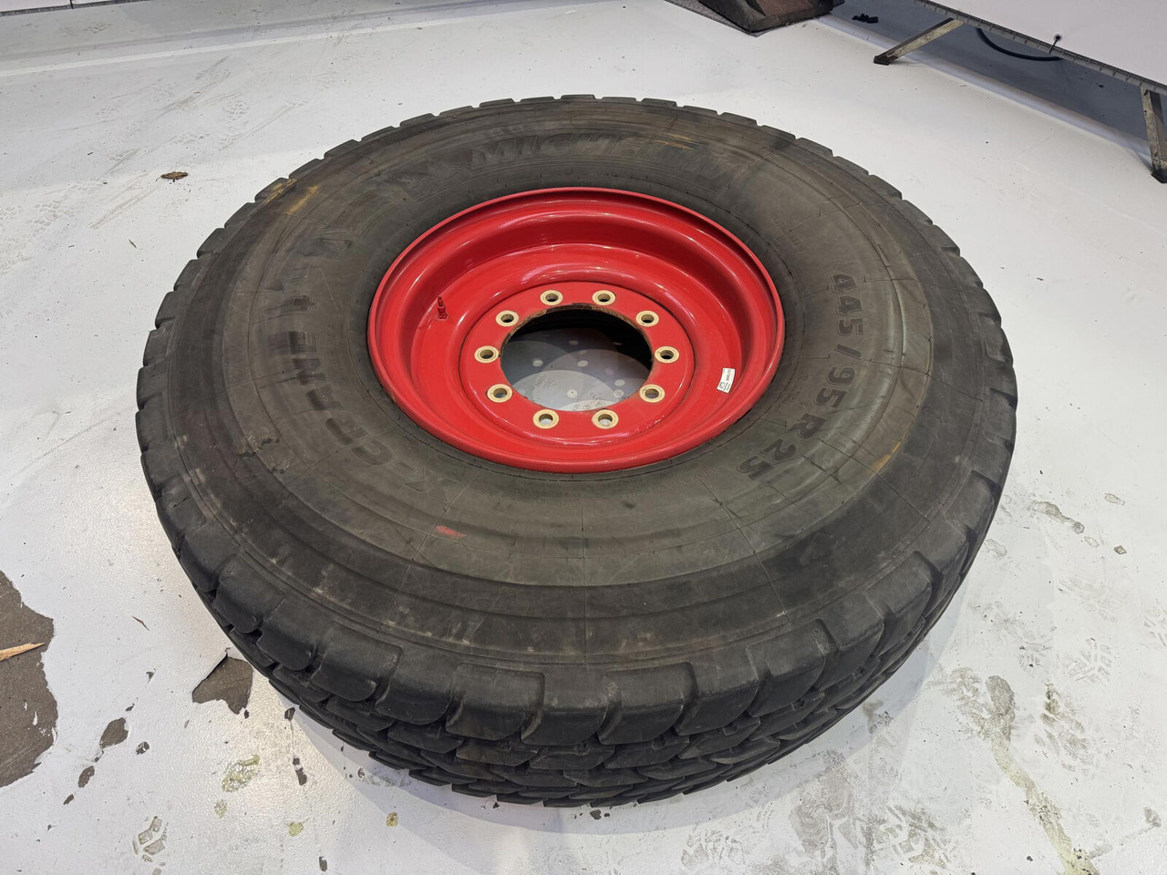Michelin Wheel 445/95R25 10 12 1p - Roue complète pour Grue: photos 2 Michelin Wheel 445/95R25 10 12 1p - Roue complète pour Grue: photos 2