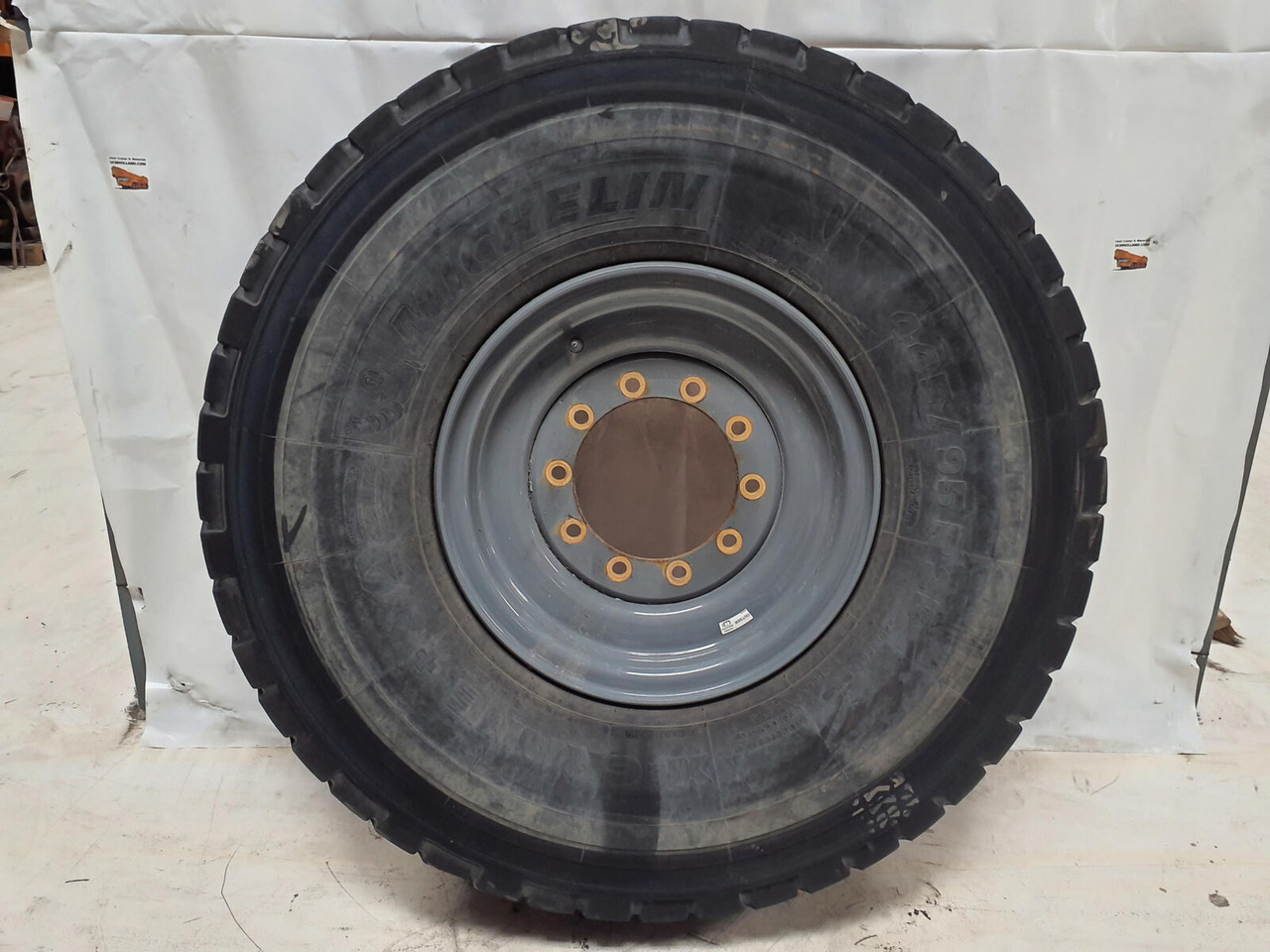 Michelin Wheel 445/95R25 10 12 1p - Roue complète pour Grue: photos 1 Michelin Wheel 445/95R25 10 12 1p - Roue complète pour Grue: photos 1