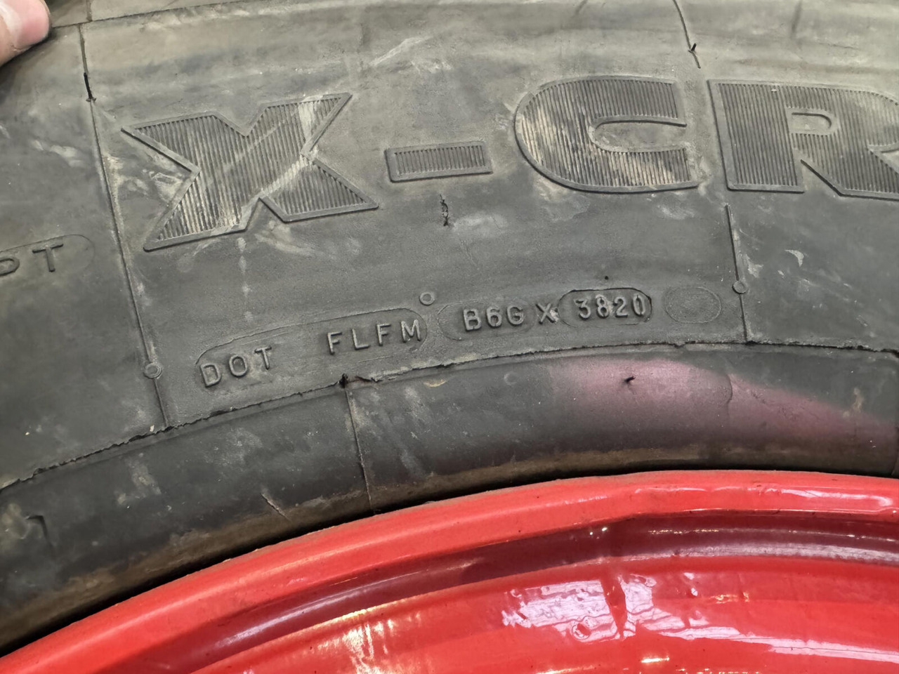 Michelin Wheel 445/95R25 10 12 1p - Roue complète pour Grue: photos 5 Michelin Wheel 445/95R25 10 12 1p - Roue complète pour Grue: photos 5