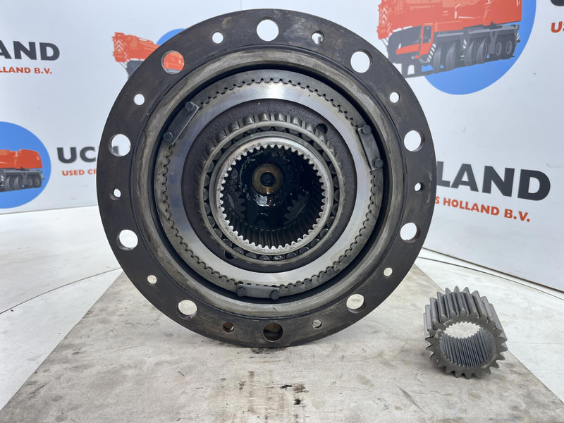 PPM 480 ATT planetary gear 22-25-74-38-3pl-H135-46 - Suspension pour Grue: photos 5 PPM 480 ATT planetary gear 22-25-74-38-3pl-H135-46 - Suspension pour Grue: photos 5