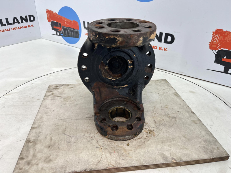 PPM PPM 480 ATT Steering knuckle 16 holes axle 3 - Fusée d'essieu pour Grue: photos 5 PPM PPM 480 ATT Steering knuckle 16 holes axle 3 - Fusée d'essieu pour Grue: photos 5