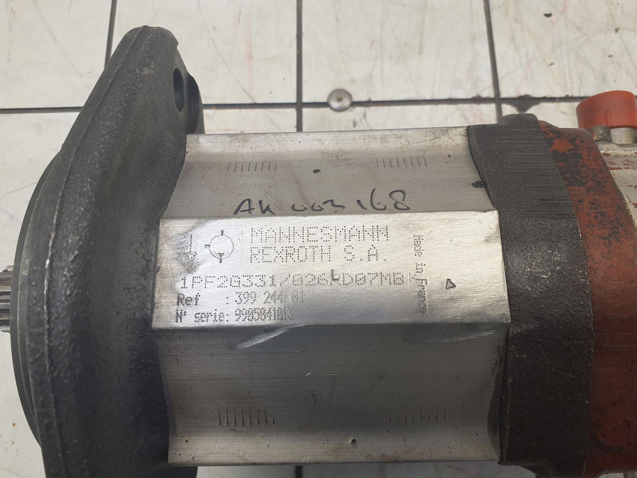 Rexroth Rexroth dual gear pump - Pompe hydraulique pour Grue: photos 5 Rexroth Rexroth dual gear pump - Pompe hydraulique pour Grue: photos 5