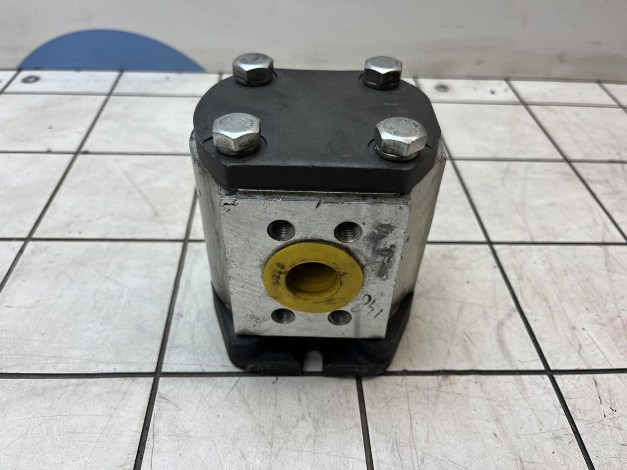 Rexroth Rexroth sigma gear pump - Pompe hydraulique pour Grue mobile: photos 1 Rexroth Rexroth sigma gear pump - Pompe hydraulique pour Grue mobile: photos 1