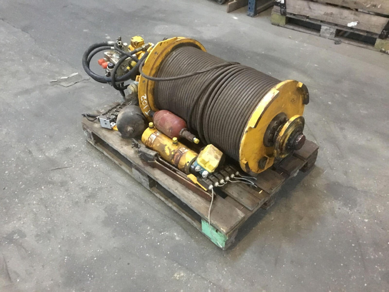 Spierings SK 477 winch - Grue auxiliaire: photos 4 Spierings SK 477 winch - Grue auxiliaire: photos 4
