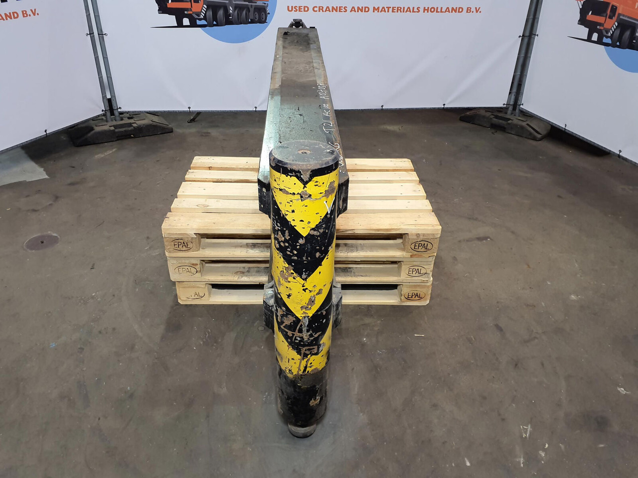 Terex AC 100 outrigger beam complete front - Suspension pour Grue: photos 5 Terex AC 100 outrigger beam complete front - Suspension pour Grue: photos 5