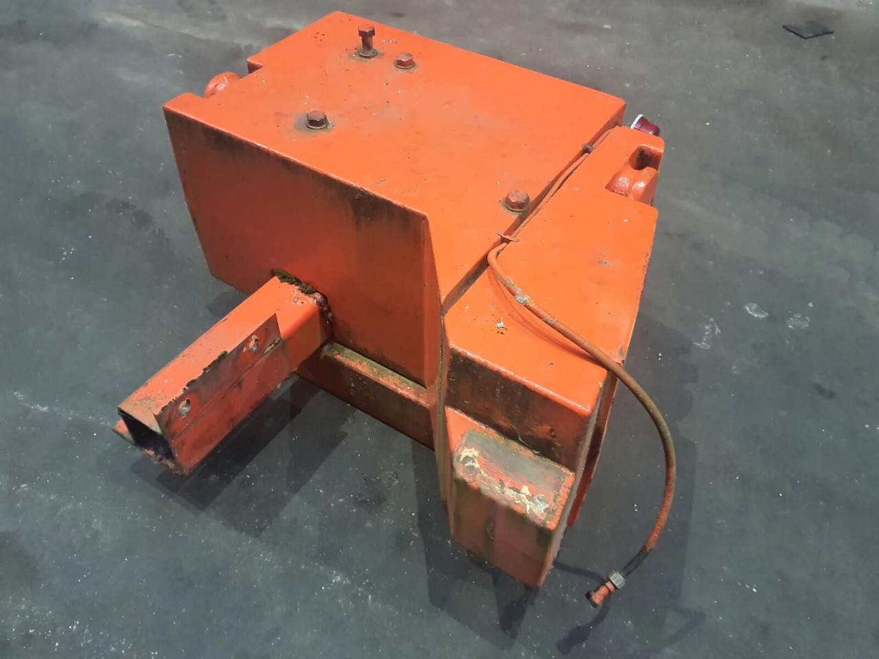 Terex AC 155 counterweight 1.2t + 0,3t right - Contrepoids pour Grue mobile: photos 2 Terex AC 155 counterweight 1.2t + 0,3t right - Contrepoids pour Grue mobile: photos 2