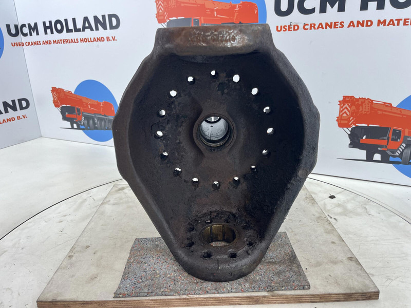 Terex AC 155 steering knuckle 16 holes axle 3 - Fusée d'essieu pour Grue: photos 5 Terex AC 155 steering knuckle 16 holes axle 3 - Fusée d'essieu pour Grue: photos 5