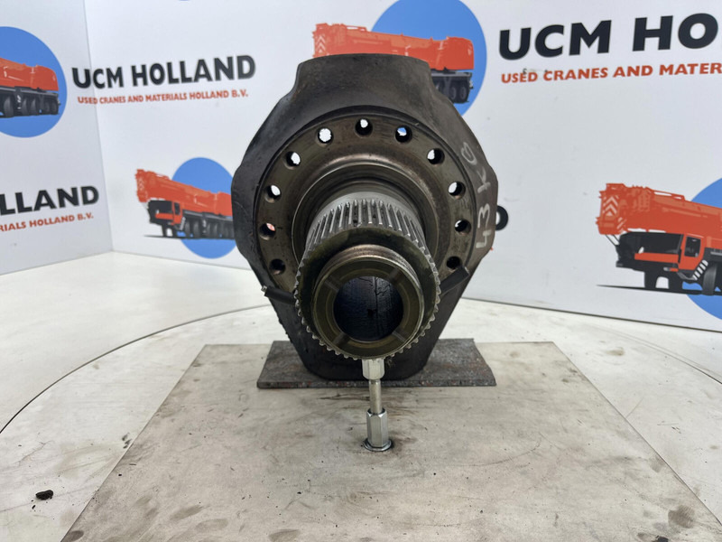 Terex AC 155 steering knuckle 16 holes axle 3 - Fusée d'essieu pour Grue: photos 2 Terex AC 155 steering knuckle 16 holes axle 3 - Fusée d'essieu pour Grue: photos 2