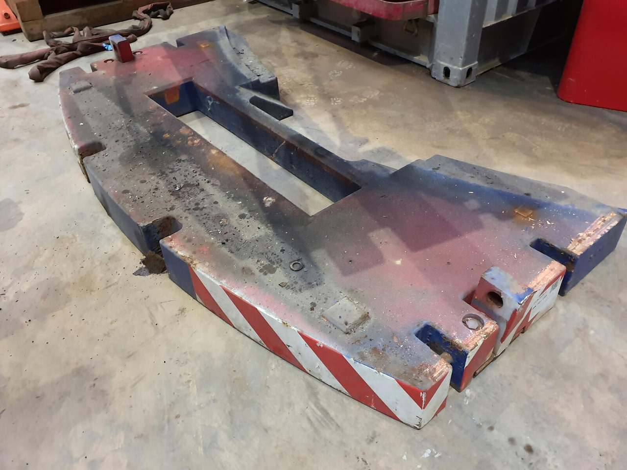 Terex AC 205 counterweight 3,45 ton - Contrepoids pour Grue mobile: photos 4 Terex AC 205 counterweight 3,45 ton - Contrepoids pour Grue mobile: photos 4
