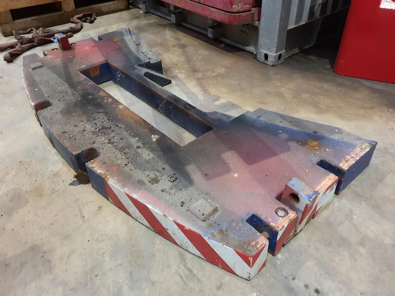 Terex AC 205 counterweight 3,45 ton - Contrepoids pour Grue mobile: photos 5 Terex AC 205 counterweight 3,45 ton - Contrepoids pour Grue mobile: photos 5