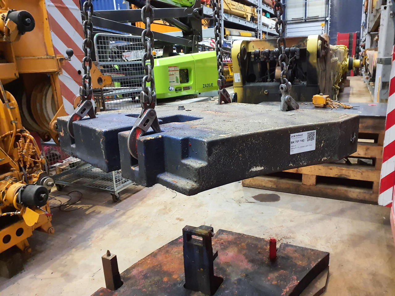 Terex AC 205 counterweight left side 1,9 ton - Contrepoids pour Grue mobile: photos 3 Terex AC 205 counterweight left side 1,9 ton - Contrepoids pour Grue mobile: photos 3