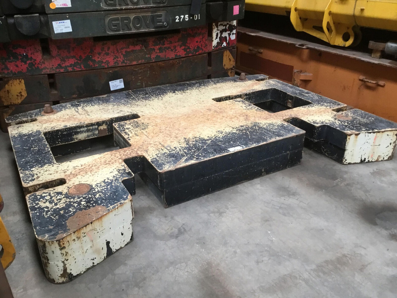 Terex AC 350-1 counterweight 10 ton - Contrepoids pour Grue mobile: photos 1 Terex AC 350-1 counterweight 10 ton - Contrepoids pour Grue mobile: photos 1