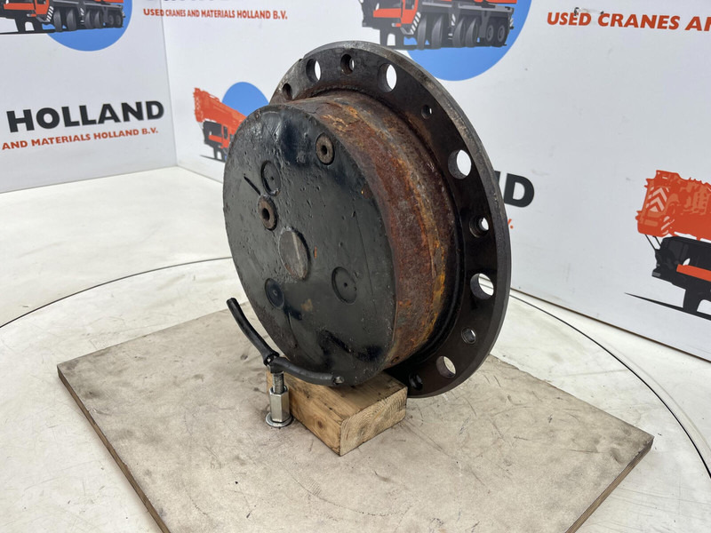 Terex AC 40-1 city planetary drive 17-24-67-32-3pl-H85-42 - Suspension pour Grue: photos 2 Terex AC 40-1 city planetary drive 17-24-67-32-3pl-H85-42 - Suspension pour Grue: photos 2